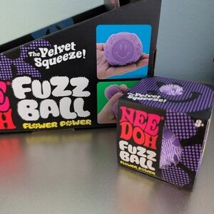 Fuzz Ball Velvet Squeeze Purple